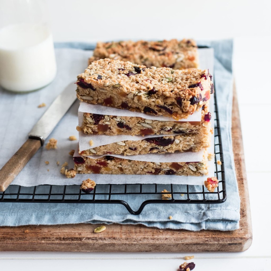 apricot-coconut-and-pumpkin-seed-muesli-bars-nadia-lim