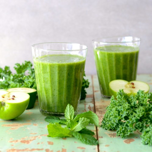 Kale, Apple and Feijoa (aka Pineapple Guava) Smoothie - Nadia Lim