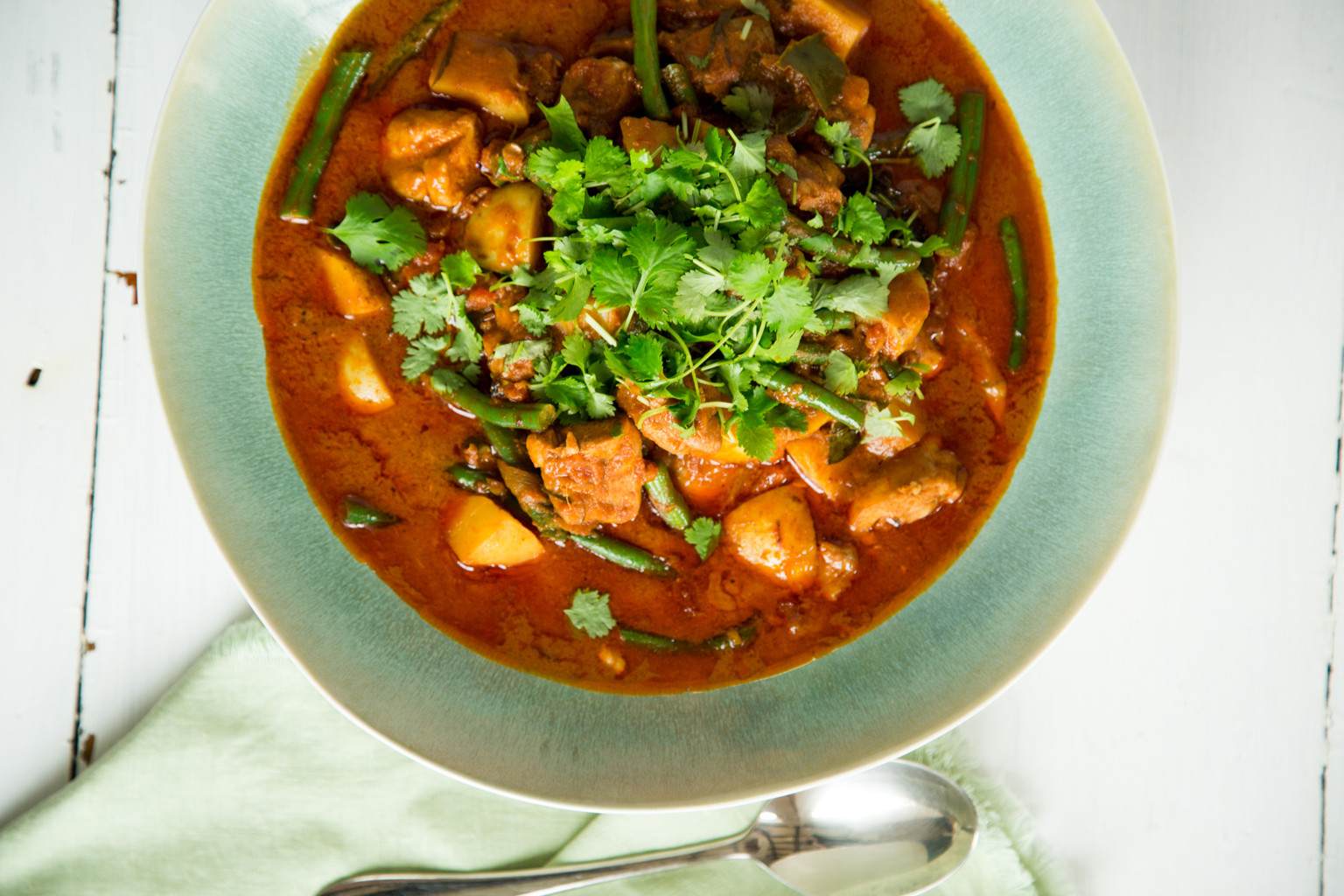 Quick South East Asian Chicken Curry - Nadia Lim